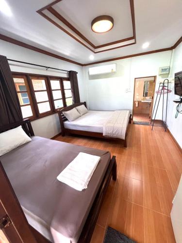 Laem Sing House | บ้านพักป้าชบา ชายหาดแหลมสิงห์