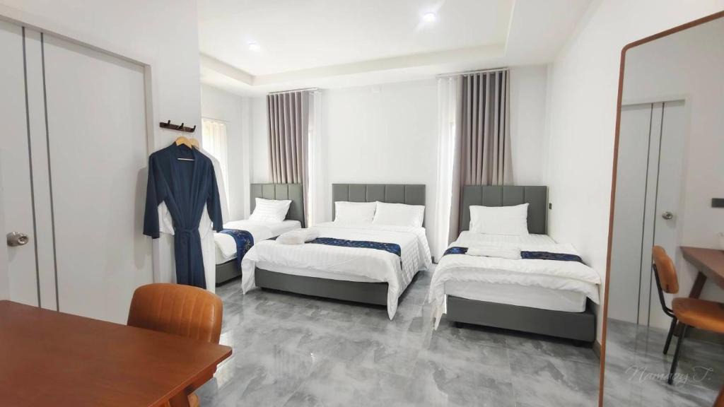 Saen Suk Villa | บ้านออมPool villa บางแสน om