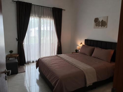 Non Din Daeng House | ใจแก้วพาณิชย์ข้าวหอมมะลิสุรินทร์ 1