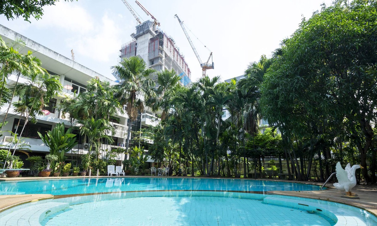 Samsen Nai House | 2BRs,Entire Fl,City Central,2mins to BTS Sanampao