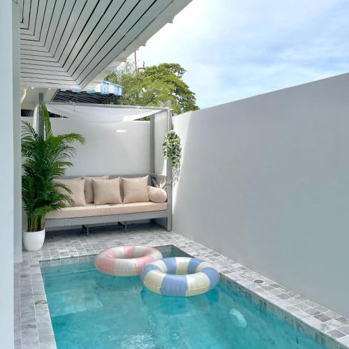 Saen Suk Villa | 3 Bedroom Pool Villa, Cozy House, Wonnapha Beach, Bangsaen