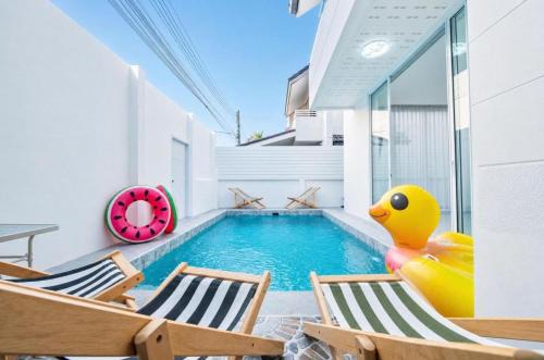 South Pattaya Villa | 3 Bedroom Pool Villa Royal Park Village Pattaya