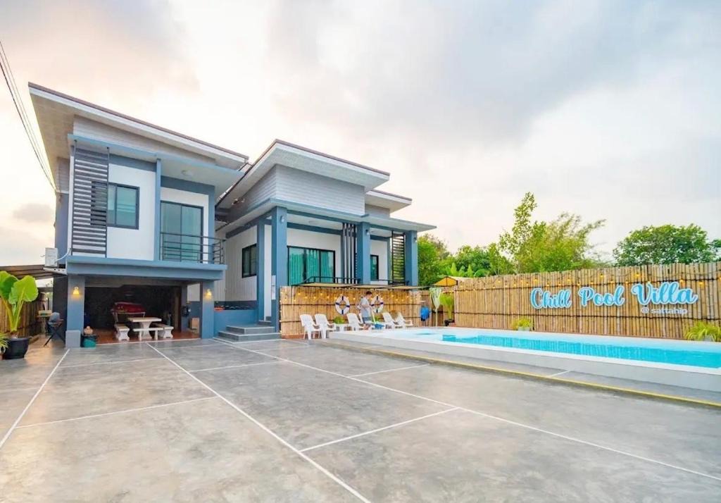 Sattahip Villa | 3BR Private Pool Villa Near Sattahip Beach
