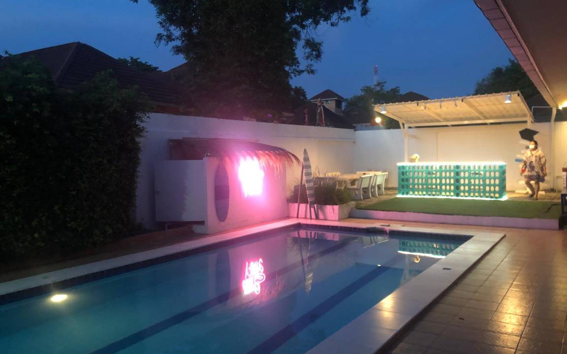Nong Pla Lai House | 400 m² House ∙ 4 bedrooms ∙ 12 guests