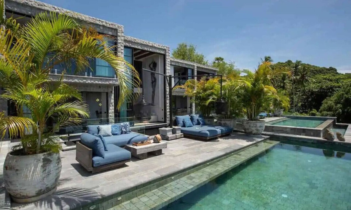 Bophut House | 5 Bed clay beachfront Villa