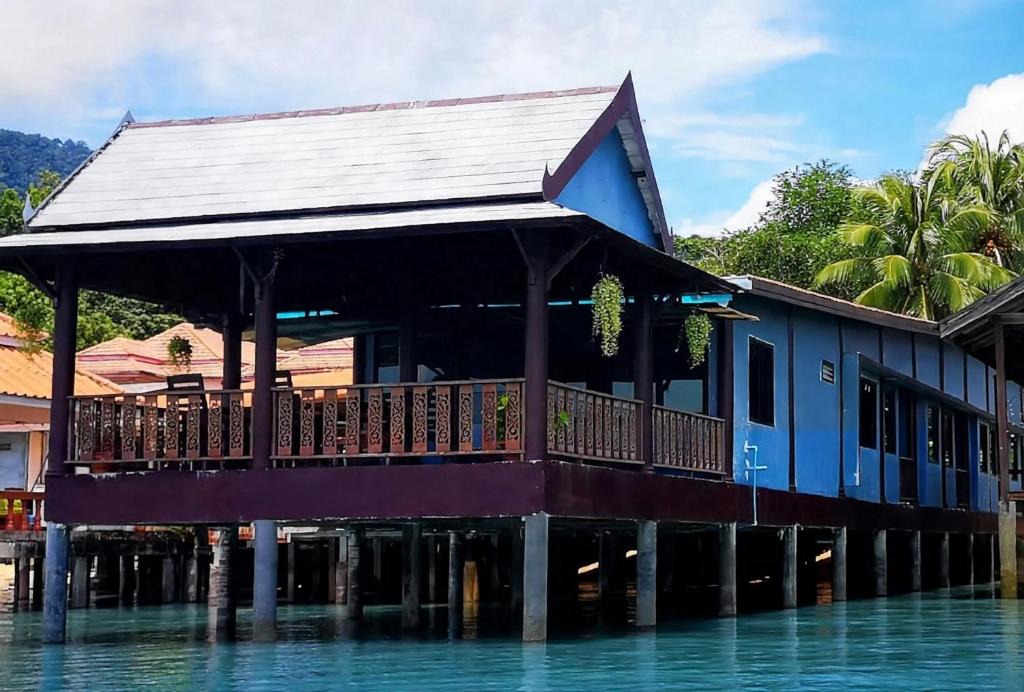 Ko Lanta Old Town Villa | Aquablue Villa - Private Overwater 3BR Villa - Sea View