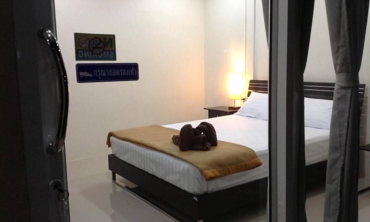 Nong Nam Daeng House | Baan Chan Suan