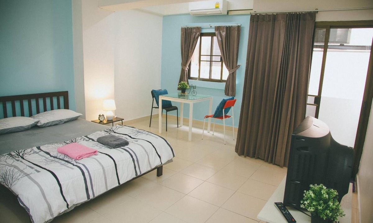 Bang Phut Hotel | Baan Romdee