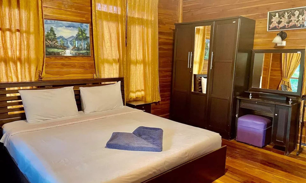 Bang Sare Resort | Bang Saray Village Resort