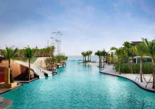 Chakphong Apartment | Beach Penthouse - 3 BR, Jacuzzi, Marriott pool access