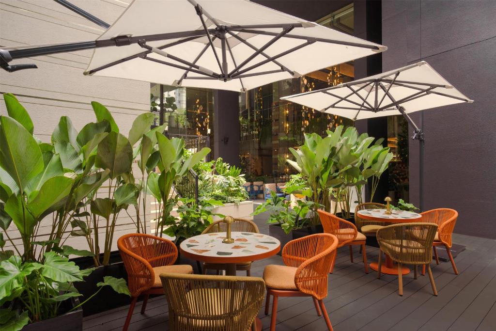 Bangkok Central Business District Hotel | Canopy By Hilton Bangkok Sukhumvit