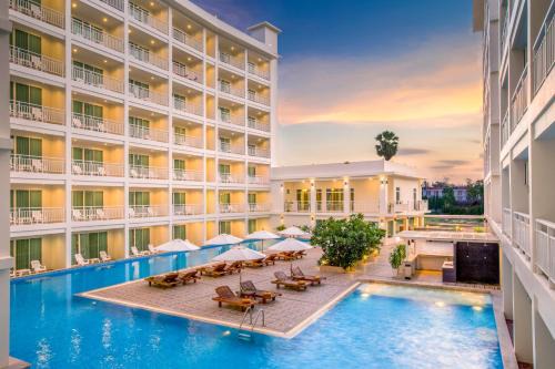 Karon Resort | Chanalai Hillside Resort, Karon Beach