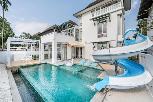Na Chom Thian Villa | Cozy Villa Pattaya Sea View