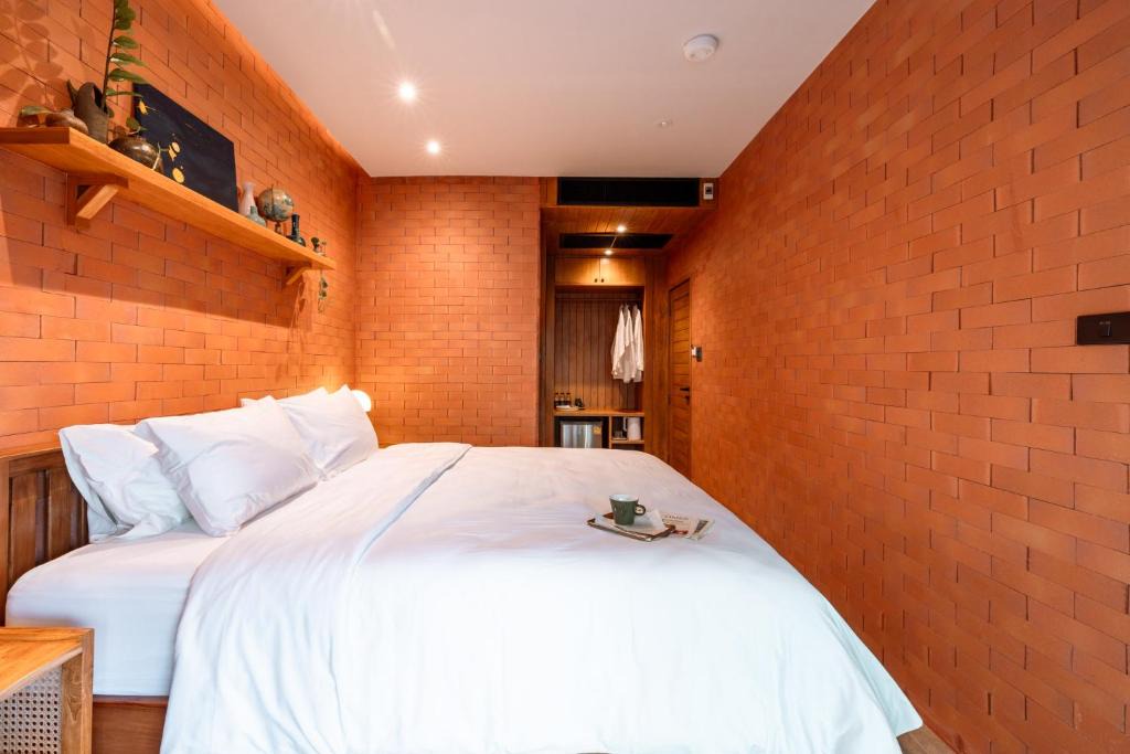 Chanthaburi Apartment | Easterly Room 01