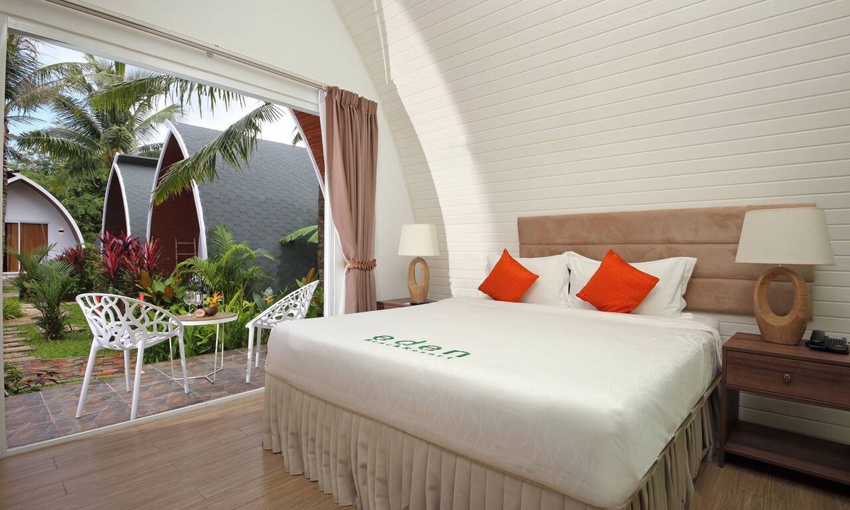Koh Rong Sanloem Hotel | Eden Beach Resort by EHM
