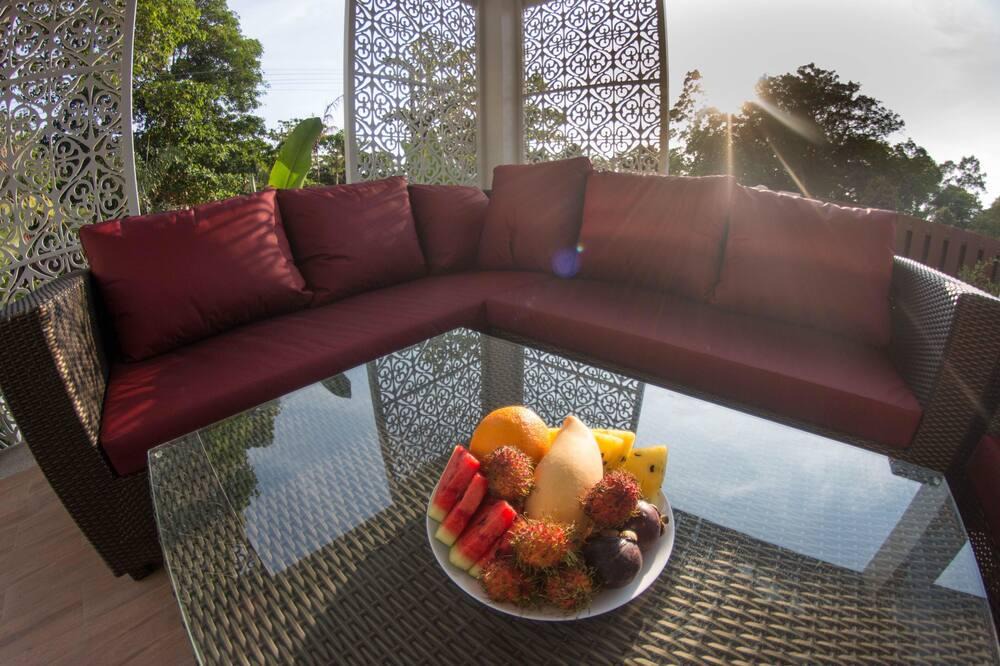 Ko Chang Villa | Elegance Pool Villas, the ultimate experience of luxury close to White Sands