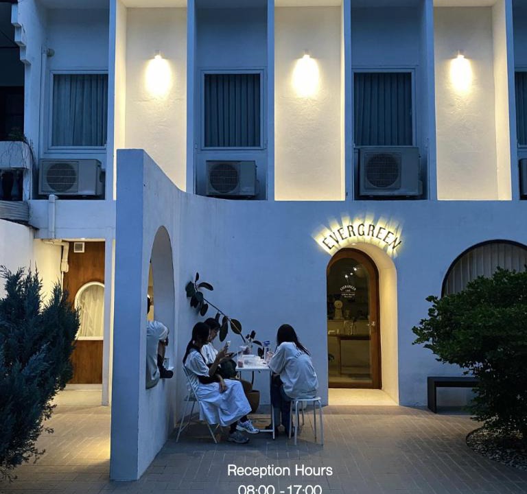 Nimman Hotel | Evergreen Cafe and Hotel
