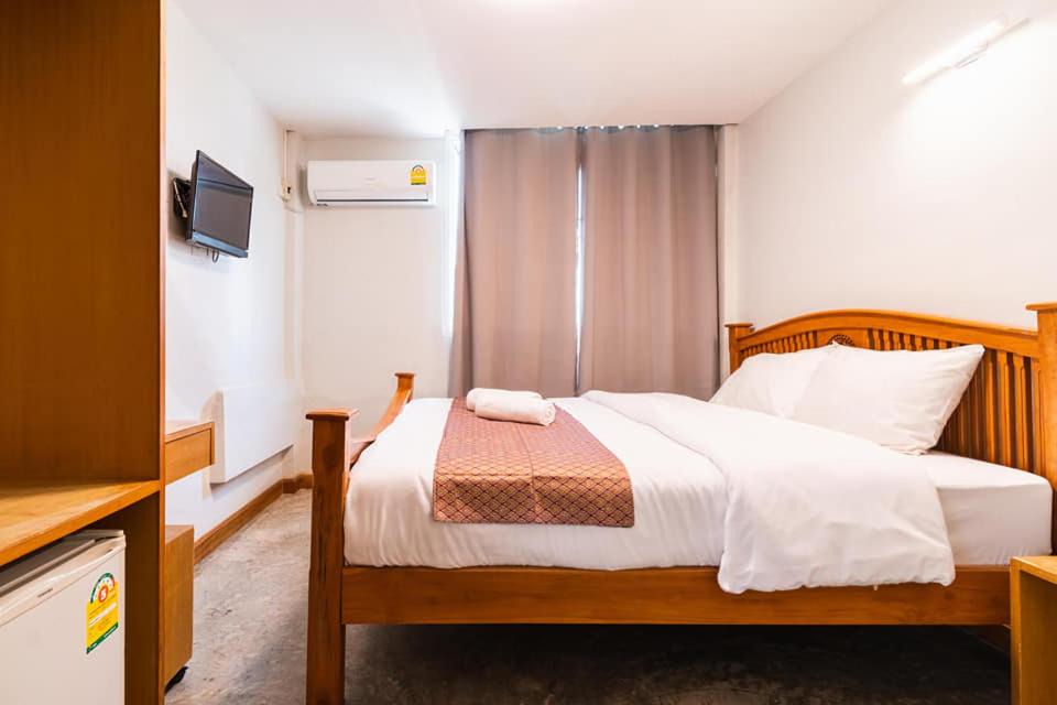 Chana Songkhram Apartment | GO INN Bang Lamphu-Khaosan Road โกอินน์ ตรอกข้าวสาร