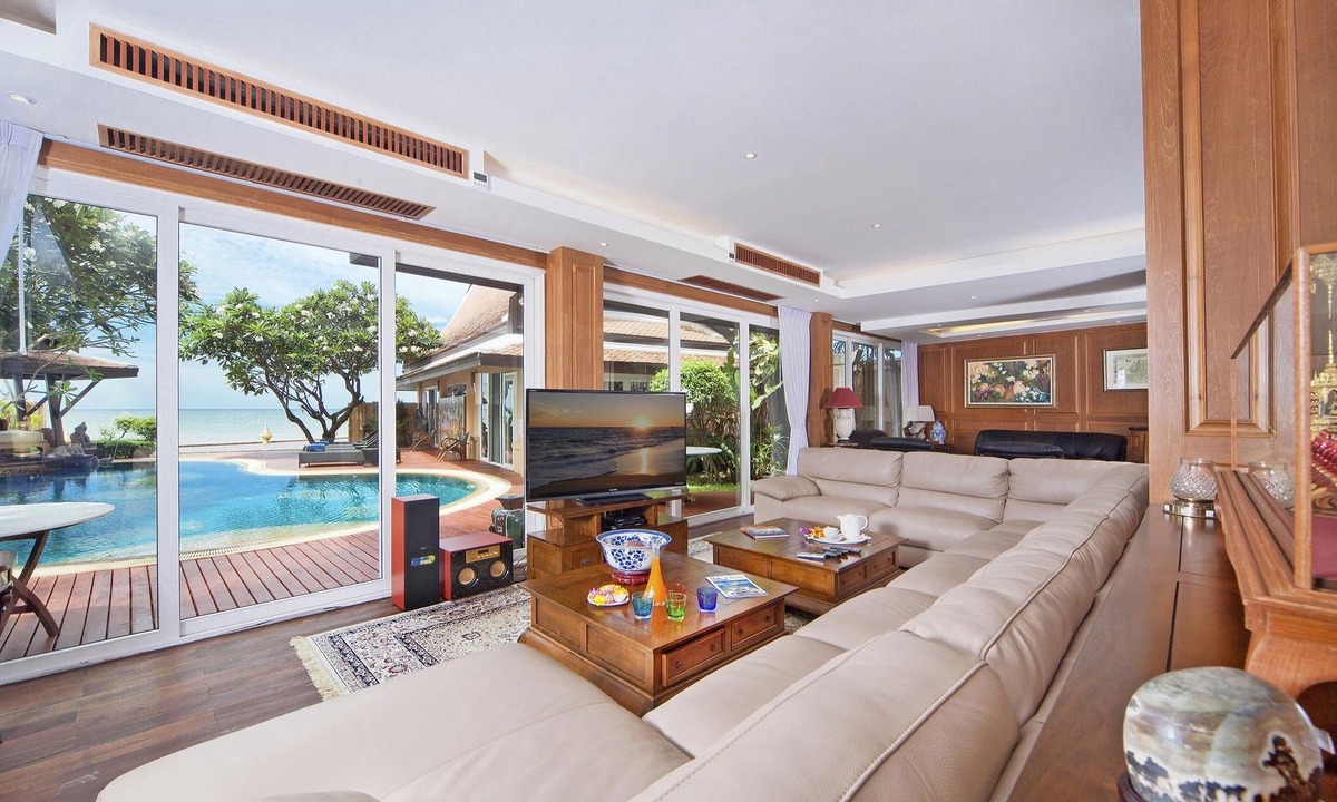 Na Chom Thian Villa | Golden Sunset Villa Beach Front
