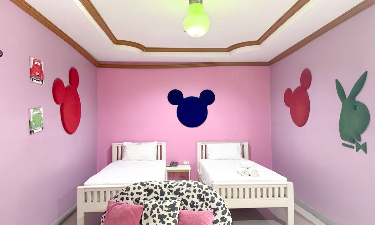 Chomphu Hotel | Grand Amazon Hotel by Zuzu