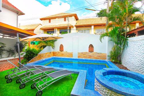 Central Pattaya Villa | Grande Adam Private Pool Villa