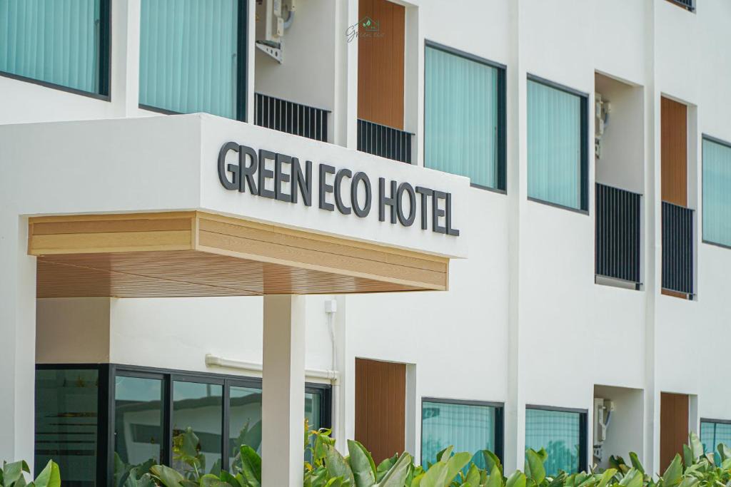 Chaiyaphum Hotel | Green Eco Hotel