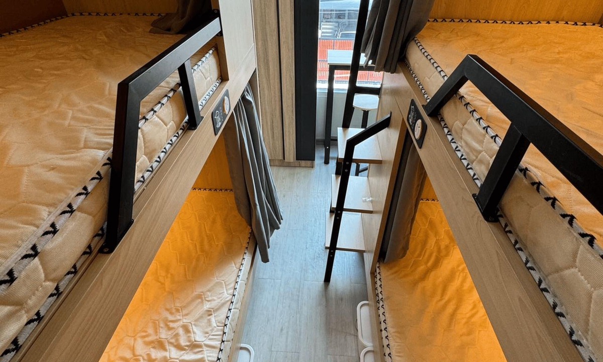 Rama 9 Hotel | Hostel in Bangkok with single suite and bunkbed room with free Wi-Fi.