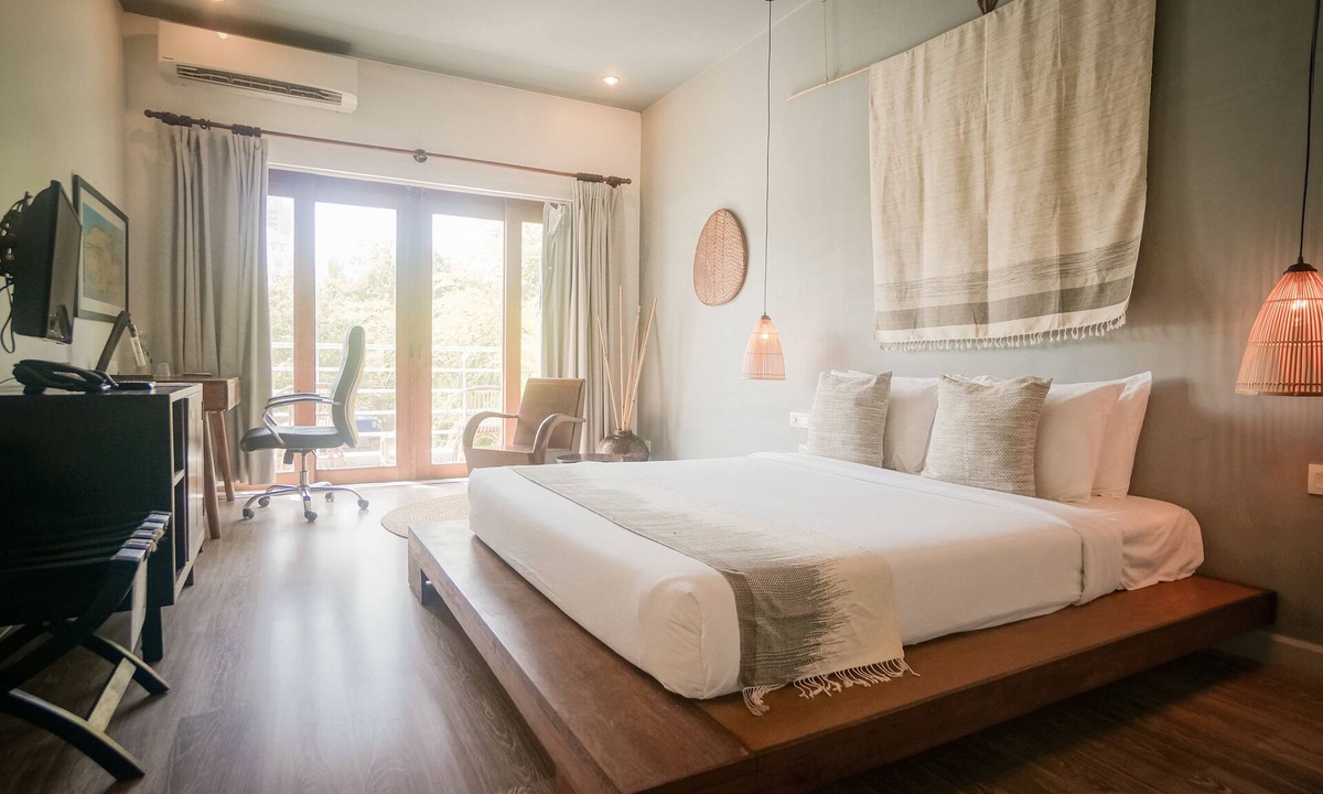 Chamkar Mon Hotel | iRoHa Garden Hotel & Resort