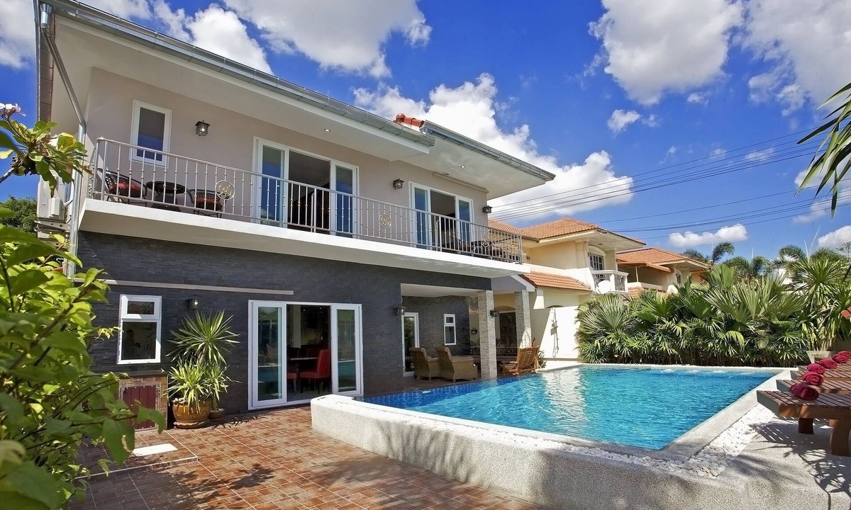 Na Kluea Villa | Jomtien Pool Villa 7 Bedrooms