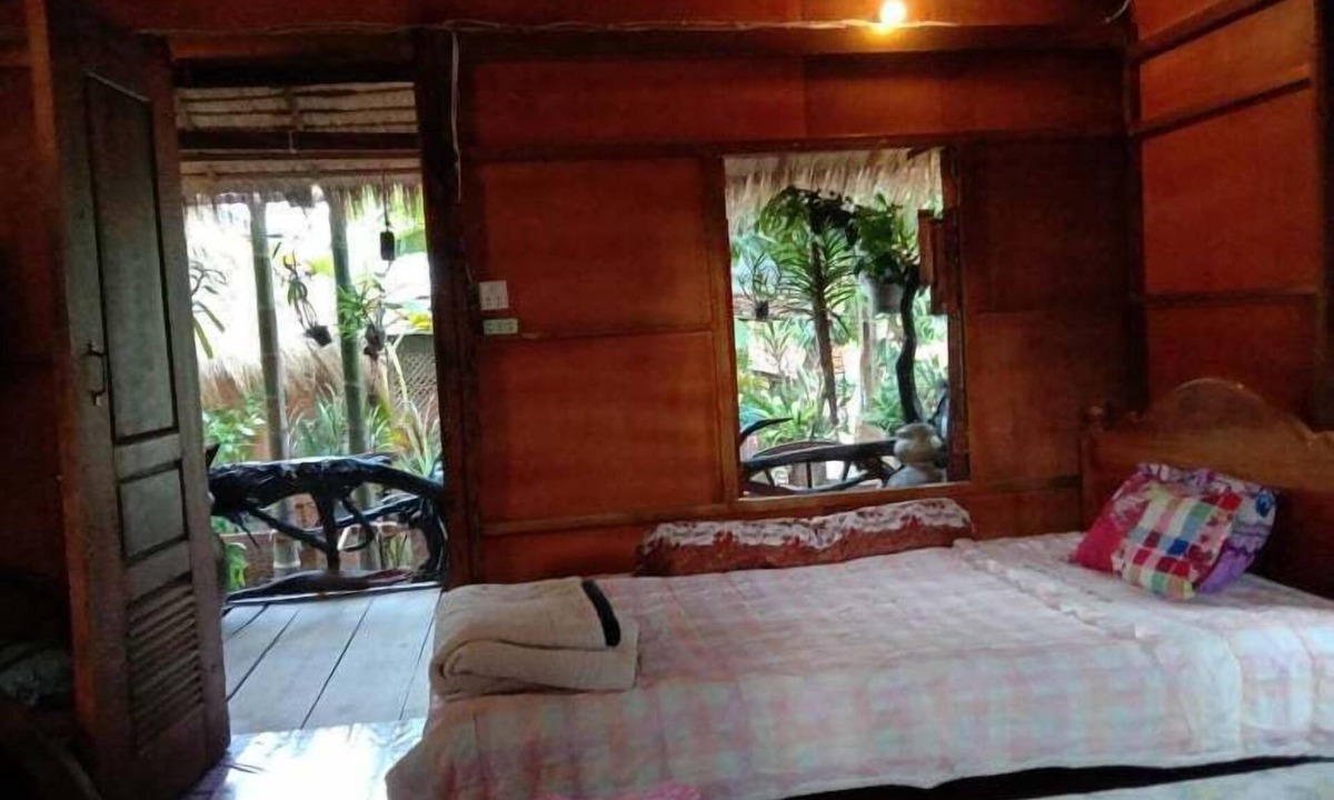 Puok Hotel | Kakrona Pouk Homestay