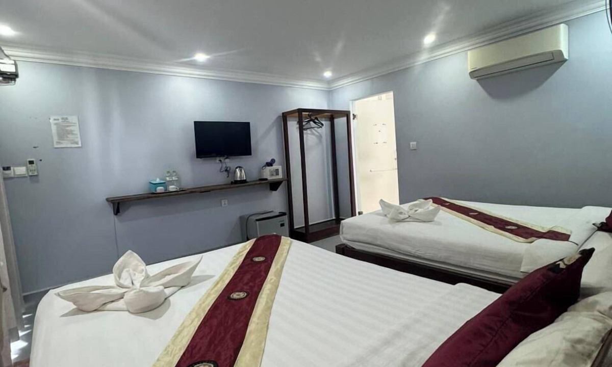 Kampot Resort | Khmer Bungalow