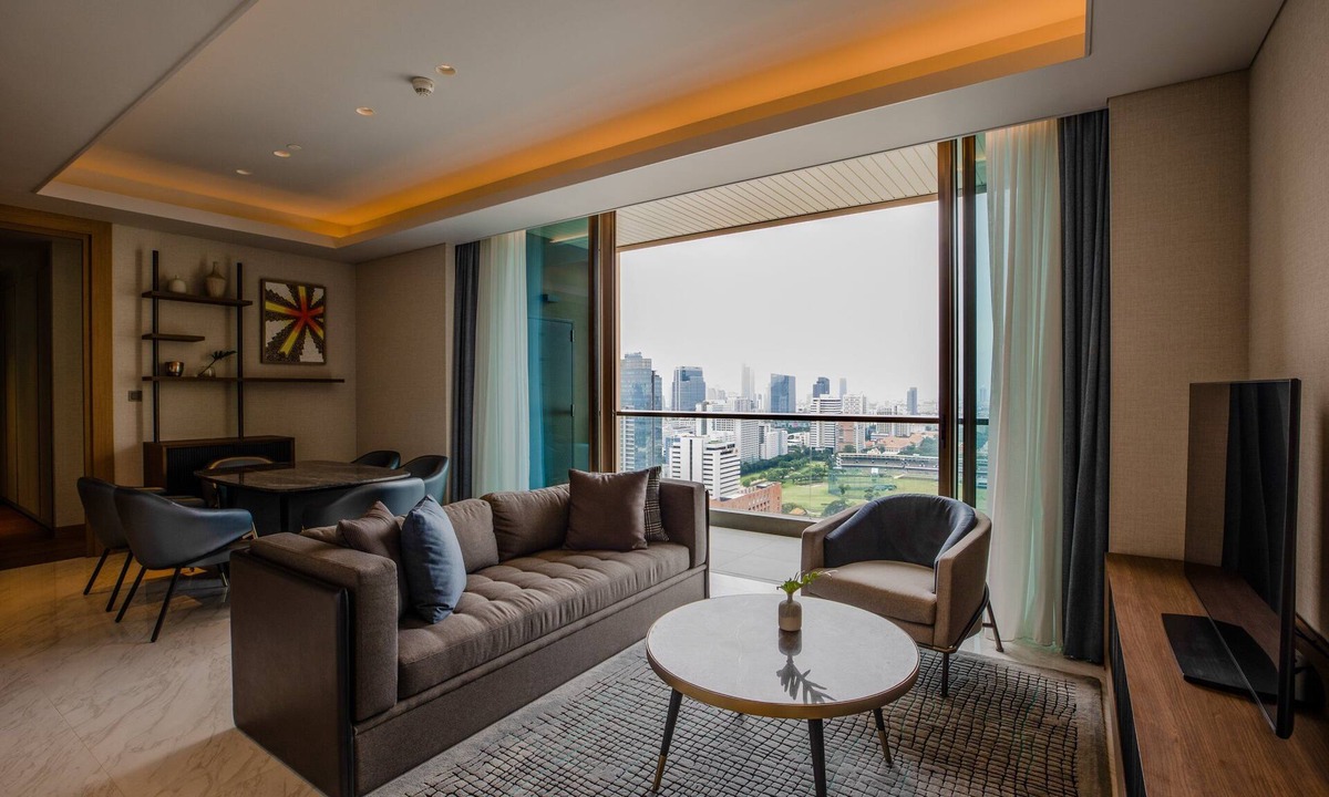Chidlom Hotel | Kimpton Maa-Lai Bangkok by IHG