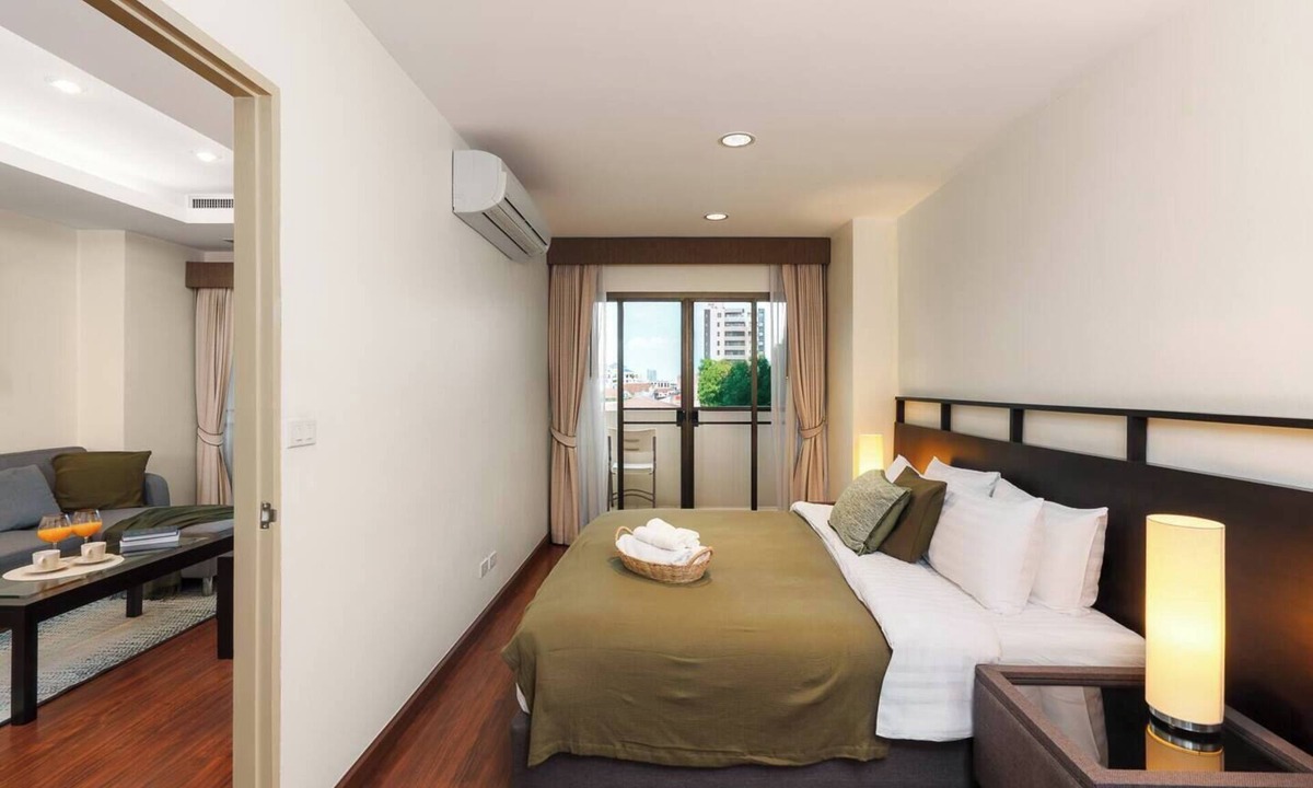 Thonglor Condo | King Suite57m²BigTubBalconyKitchen+BTS+1GBsWiFi - Apartment