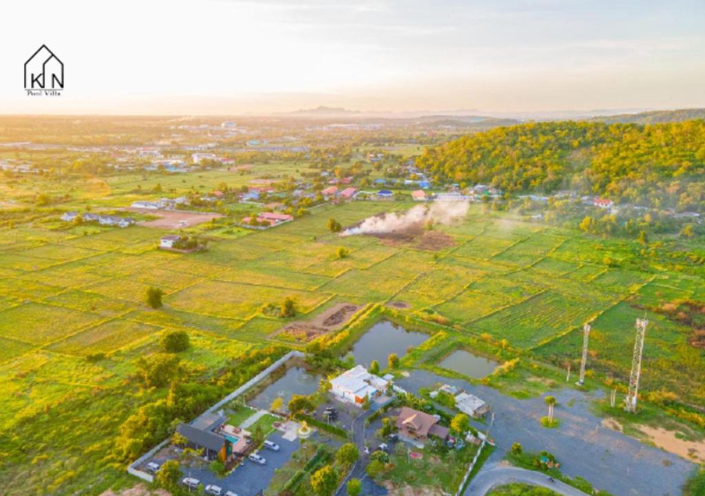 Nong Khae Villa | KN Pool Villa Saraburi