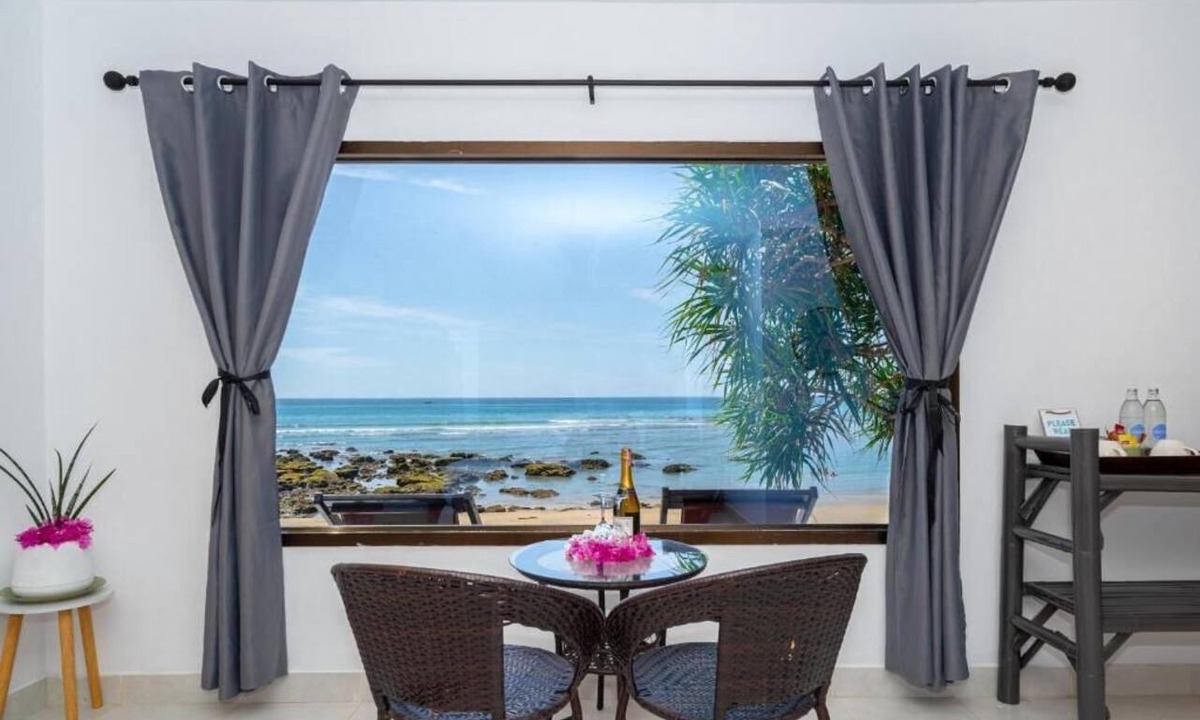 Ko Lanta Hotel | Lanta Beachfront Resort