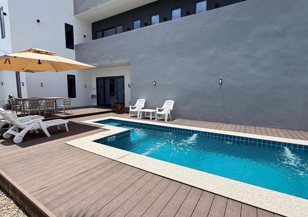 Vientiane Prefecture Villa | LaViena pool villa