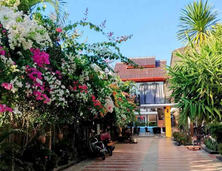 Vang Vieng Hotel | Le Bazaar Vangvieng Resort