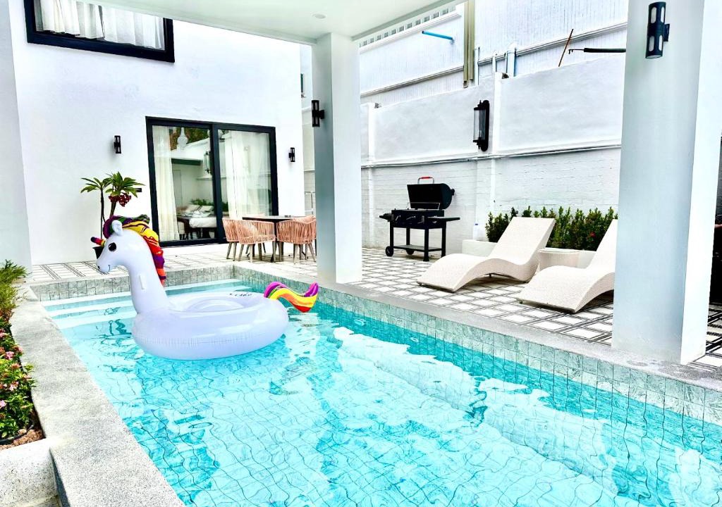 South Pattaya Villa | Lune&Palm Pool Villa 6BR Outdoor BBQ Terrace Swimming pool