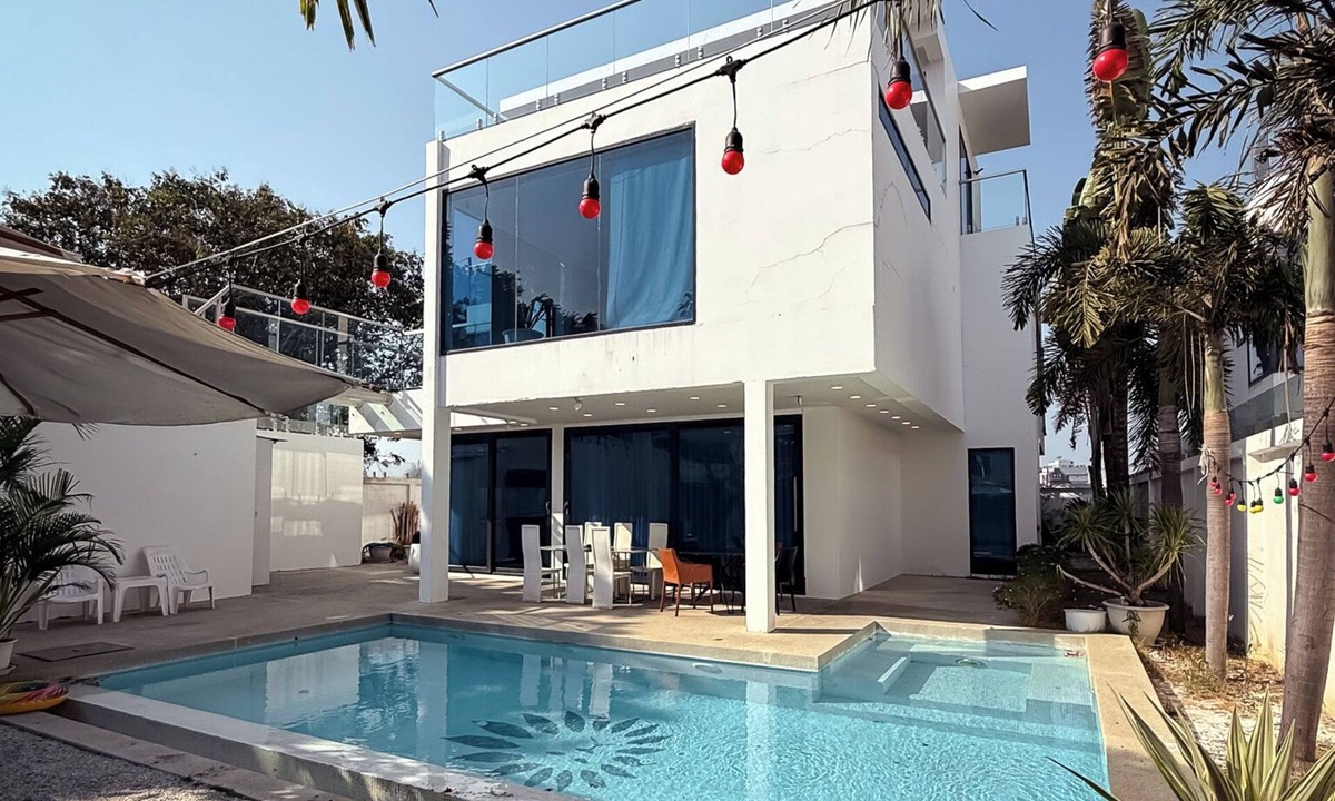 South Pattaya Villa | Luxurious Magnitude 6-bedroom Villa in Pattaya