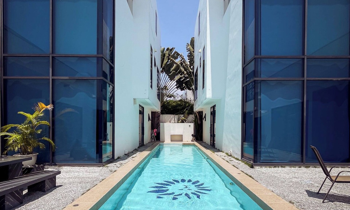 South Pattaya Villa | Luxurious Magnitude 8-Bedroom Villa in Pattaya