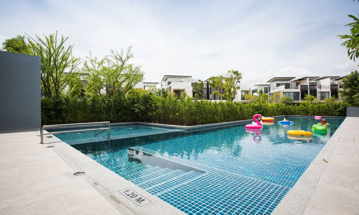 Laguna Villa | Luxury 4 Bedroom Villa in Laguna Park
