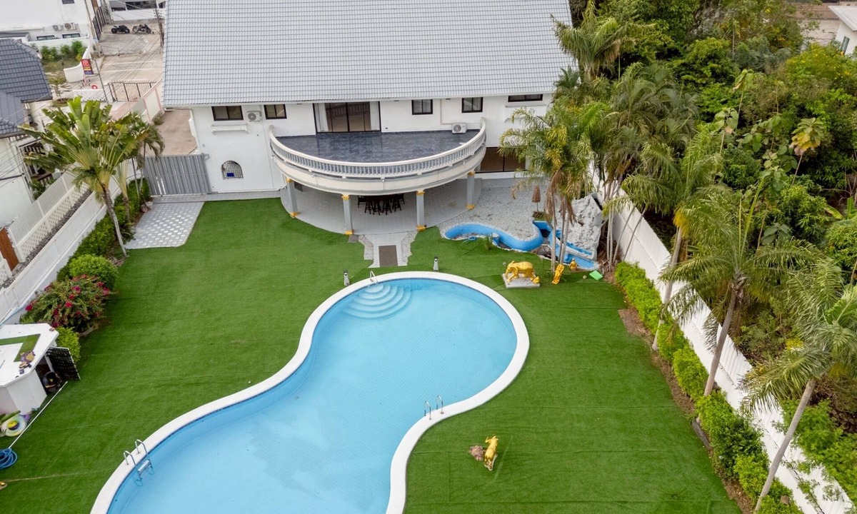 South Pattaya Villa | Luxury 5 BR Private Party Pool Villa Pattaya Central