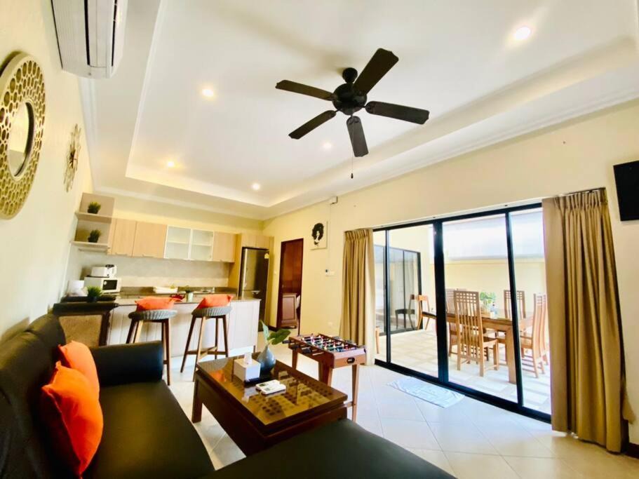 Pratumnak Hill Villa | MJ22 Majestic Residence poolvillas 2 Bedrooms & cozy beach