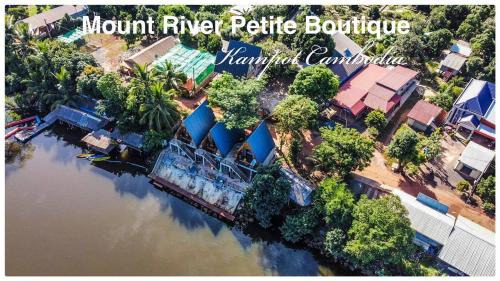 Kampot Cabin | Mount River Petite Boutique