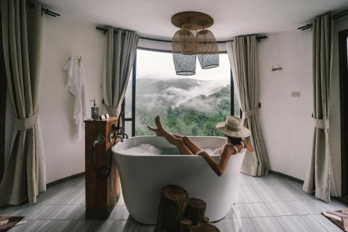 Ban Ton Lung Villa | Mountain Floating Cloud