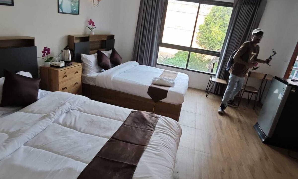 Ratchathewi Hotel | N & B Home Hotel
