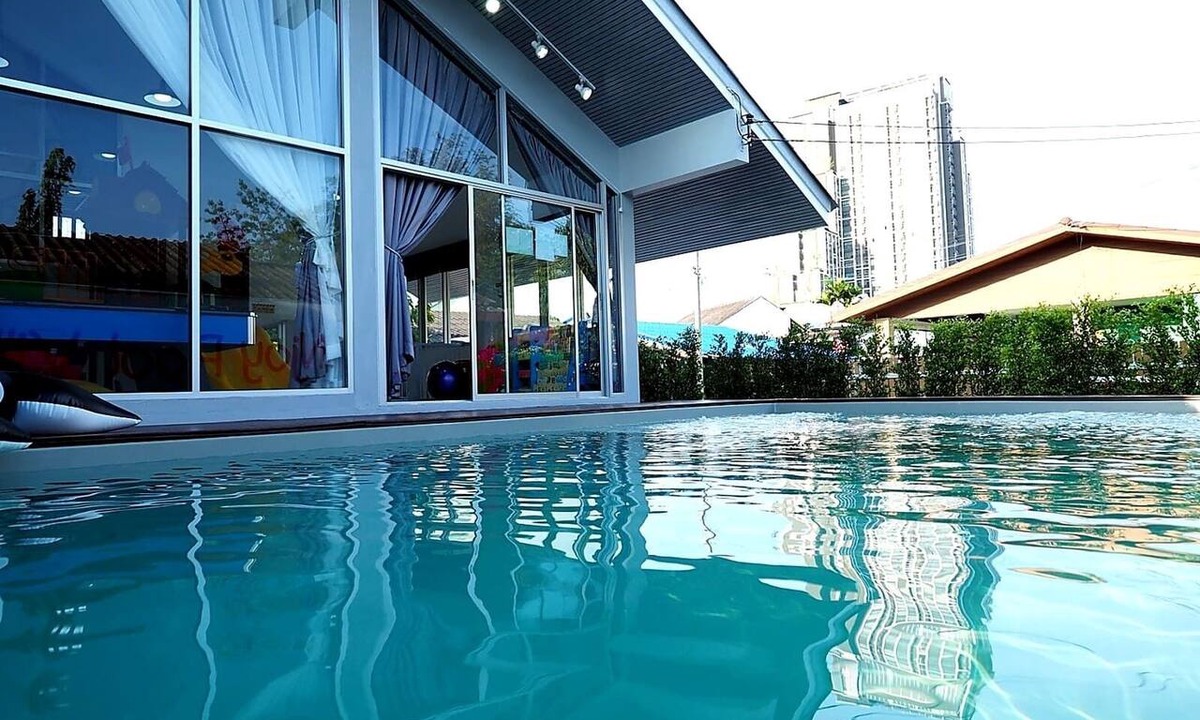 Si Racha House | Njoy Pool Villa @Sriracha, 3 BR , Family-Friendly with Kid's Club, 10 guests
