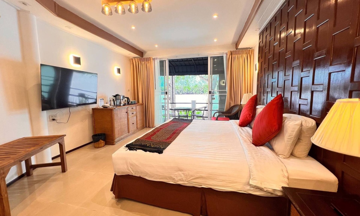 Khlong Khuean House | No8 Double Suite, Rainbow Arokaya Welness Resort