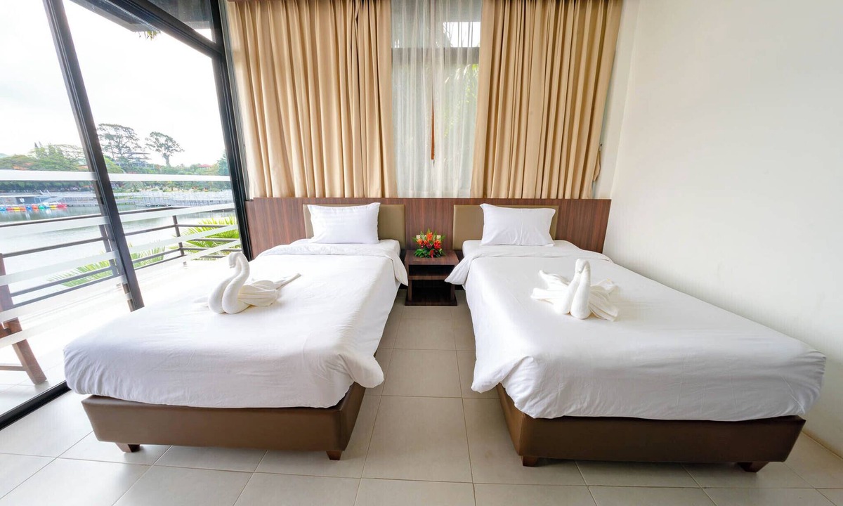Na Chom Thian Resort | Nongnooch Lakeside Pattaya