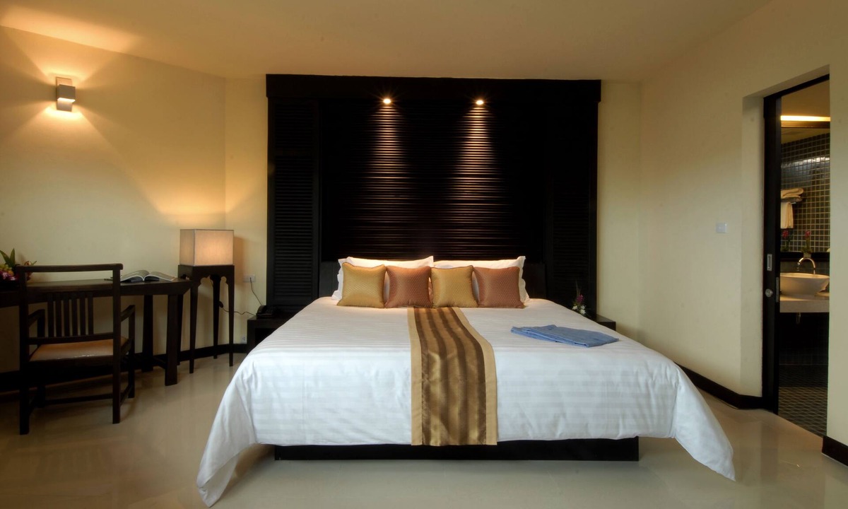 Pak Nam Hotel | Novotel Chumphon Beach Resort